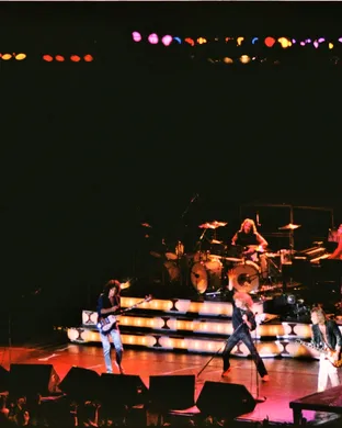Foreigner Mansfield