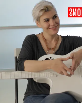 Kaki King Beverly