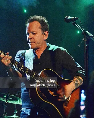 Kiefer Sutherland Boston