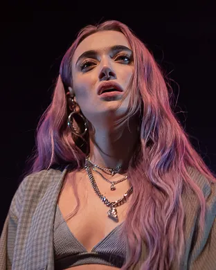 Olivia O'Brien Cambridge